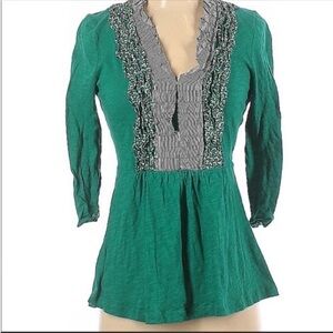 Anthropologie Deletta plunge 3/4 sleeve ruffled detail cotton kelly green top.S